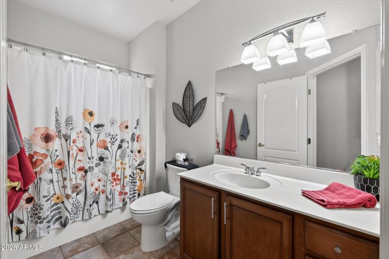 46_16021_W_Silver_Breeze_Dr46_mls