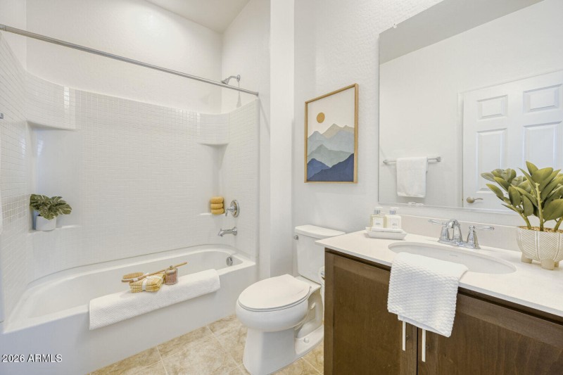 1949 W Holden Dr - Web Quality - 020 - 2