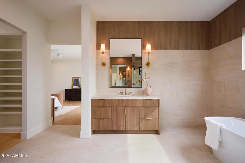 PropertyImageCo_2901EPiersonSt_WEB_5