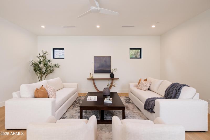 PropertyImageCo_2901EPiersonSt_WEB_10