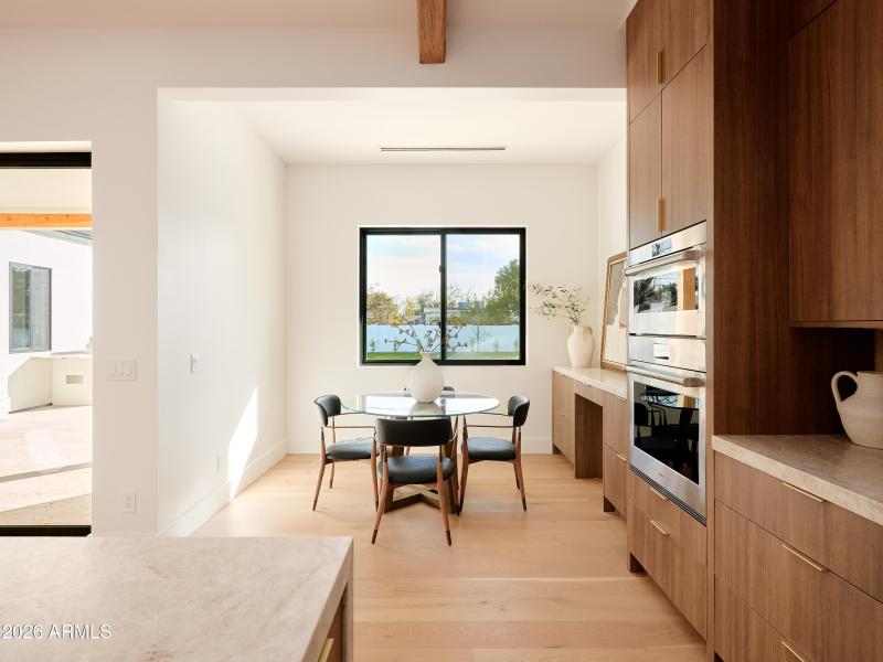 PropertyImageCo_2901EPiersonSt_WEB_31