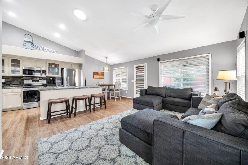 15249 W Honeysuckle Ln-7