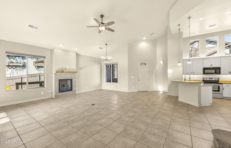 2932-s-presidio-de-calabasas-flagstaff-a