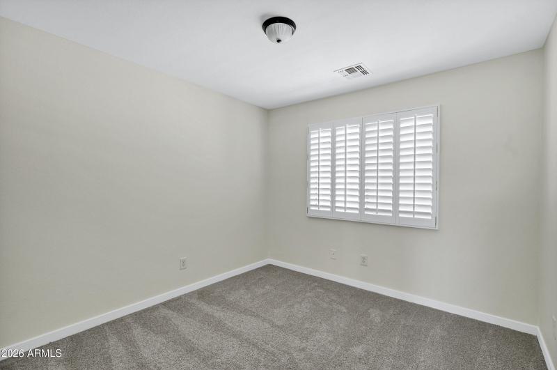 1140 E Ferrara St-20