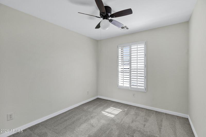 1140 E Ferrara St-21