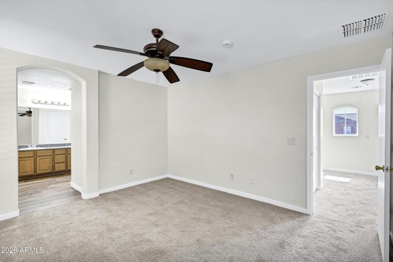 1140 E Ferrara St-25