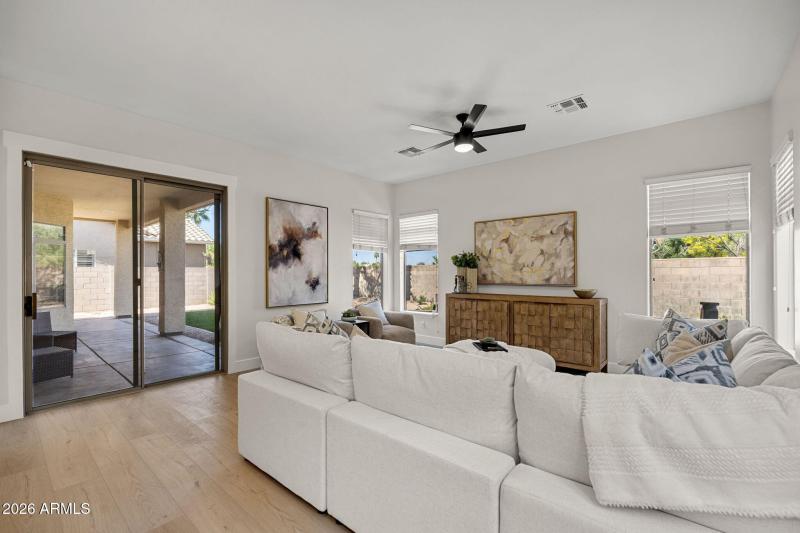 19-web-or-mls-928-w-juniper-ave