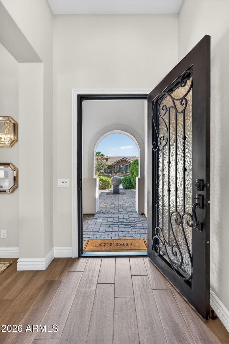 11-web-or-mls-20E Mead Dr