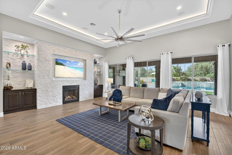 15-web-or-mls-54E Mead Dr