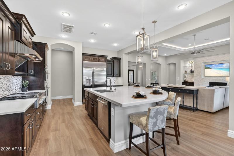 22-web-or-mls-78E Mead Dr