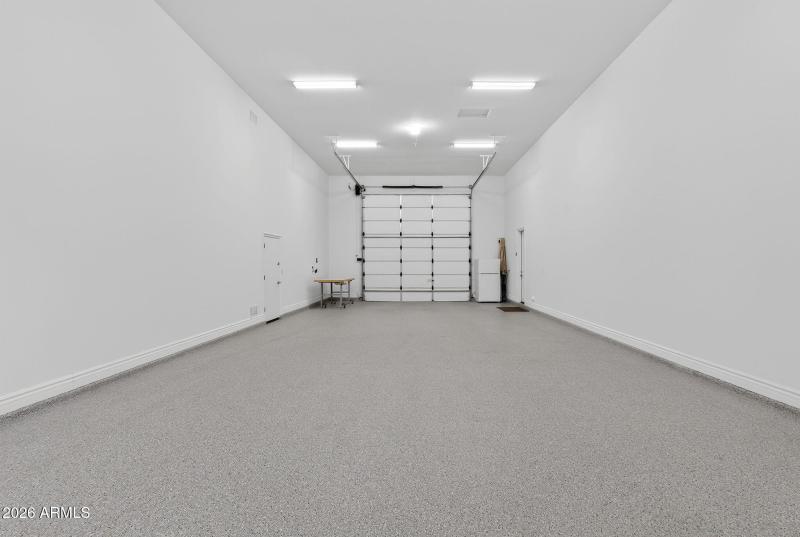 60-web-or-mls-84E Mead Dr