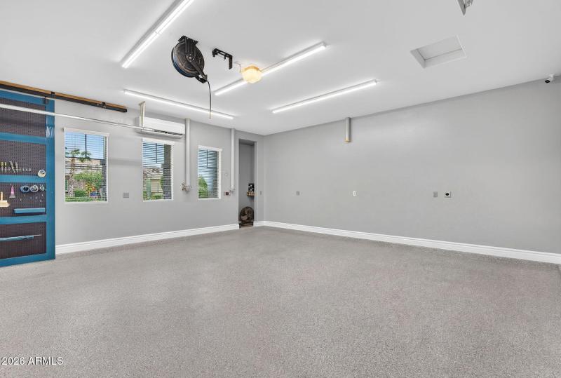 62-web-or-mls-85E Mead Dr