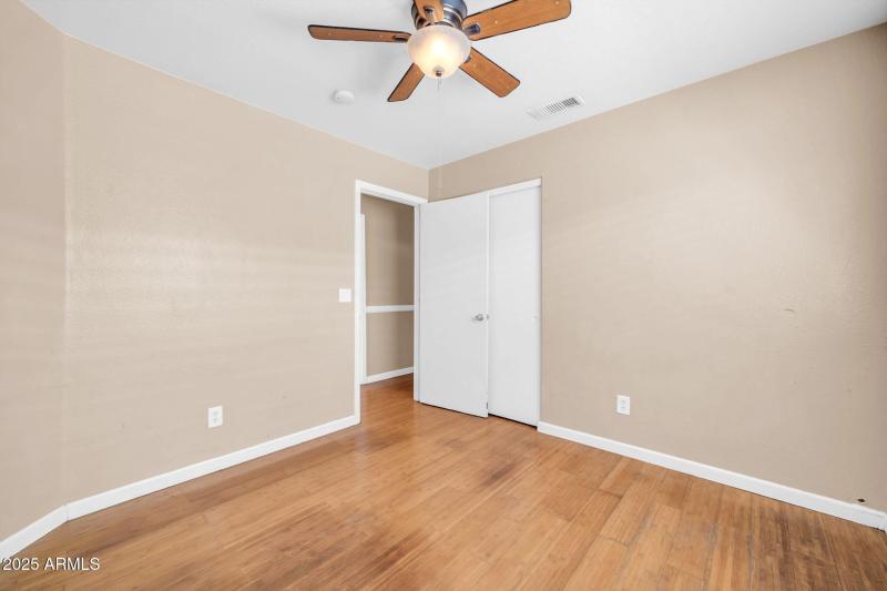 8544 W Cherry Hills Dr-23