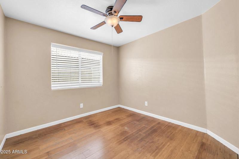 8544 W Cherry Hills Dr-24