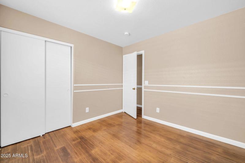 8544 W Cherry Hills Dr-25