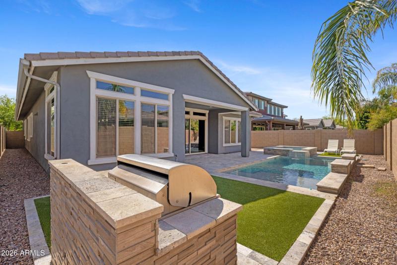 41-web-or-mls-2860-e-pinto-dr