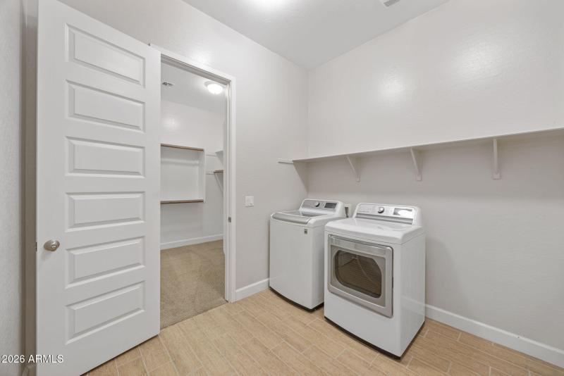 36-web-or-mls-2860-e-pinto-dr