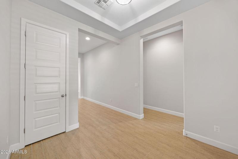 4-web-or-mls-2860-e-pinto-dr