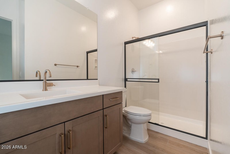 Tri Pointe Waterston Central 274 - Bathr