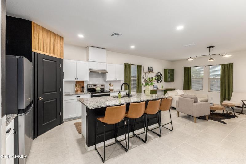 Kitchen Breakfast Bar