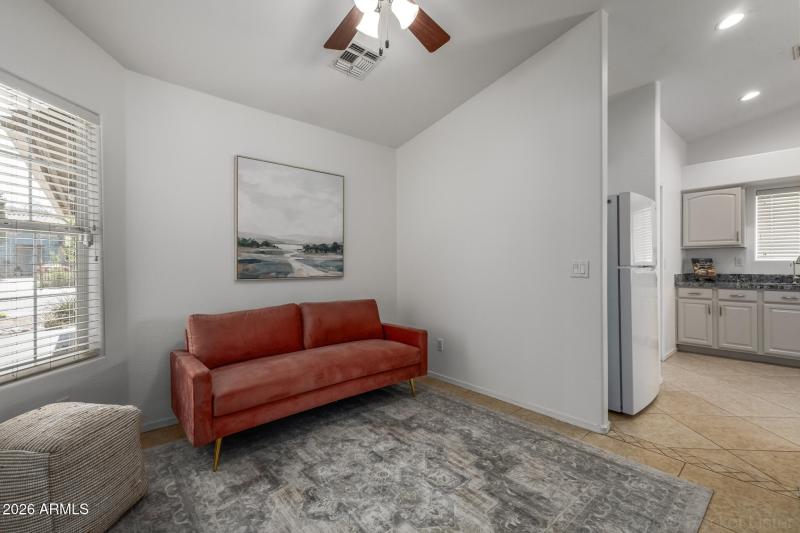 10- 1322 E Harwell Rd, Phoenix 85042