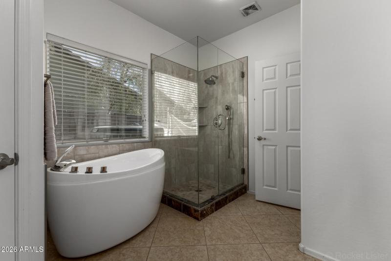 16- 1322 E Harwell Rd, Phoenix 85042