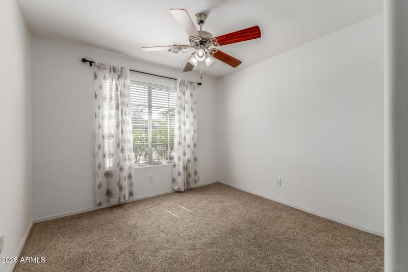 18- 1322 E Harwell Rd, Phoenix 85042