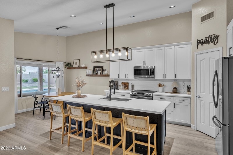 4629 E Gold Poppy Way-14