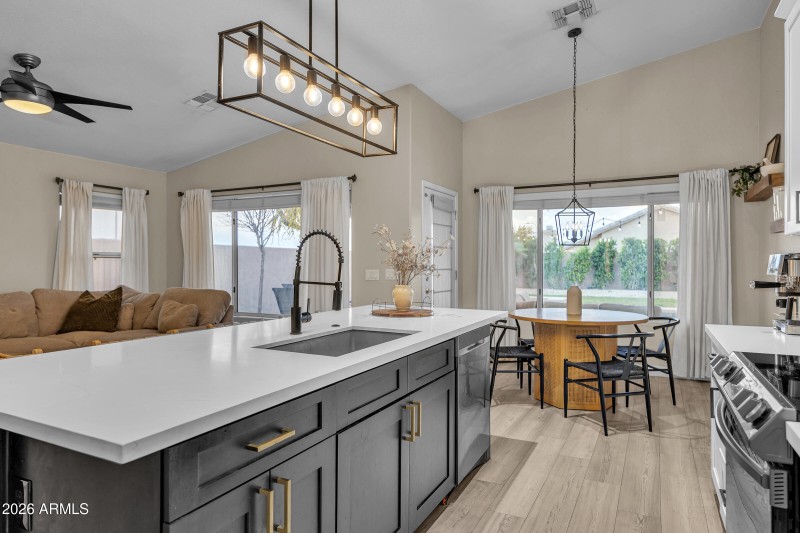 4629 E Gold Poppy Way-17