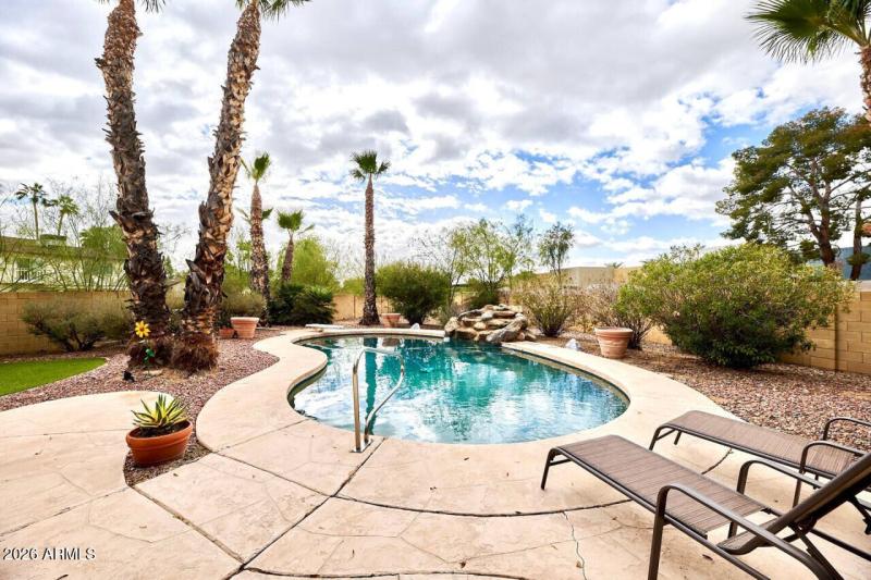 36437-291506-tM44lTIb0ezvtE7dxPyM---RdFM