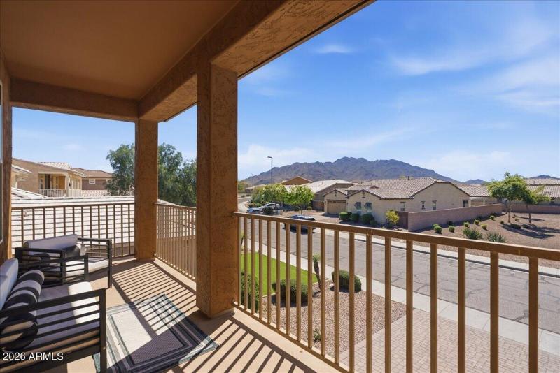 39-2486 E Lindrick Dr_RedHogMedia