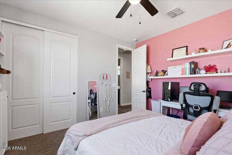 52-2486 E Lindrick Dr_RedHogMedia