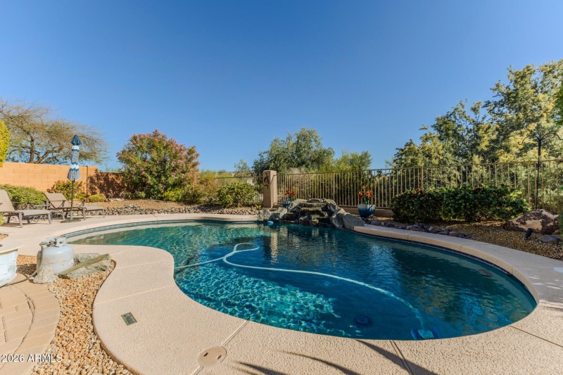 4443 E Morning Vista Ln