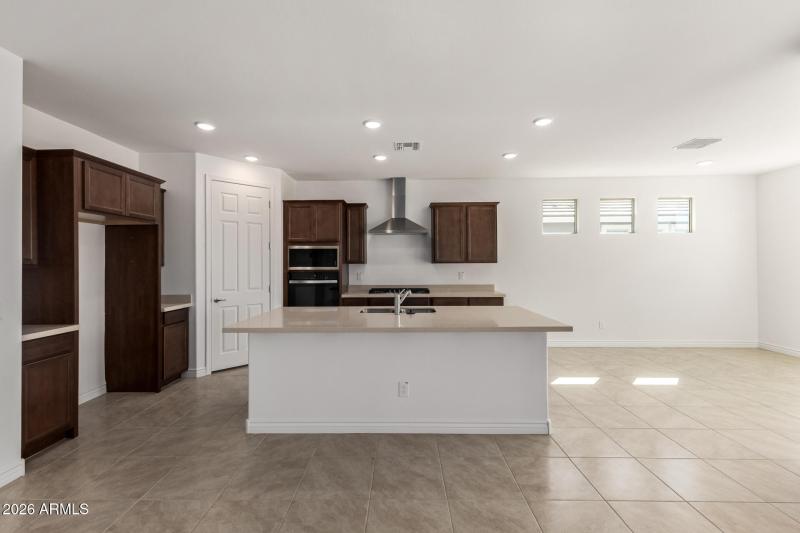 PHX_Miravida_Lot1166_Ash_25706_Kitchen