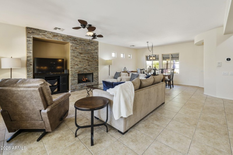 38-web-or-mls-_TM_9929