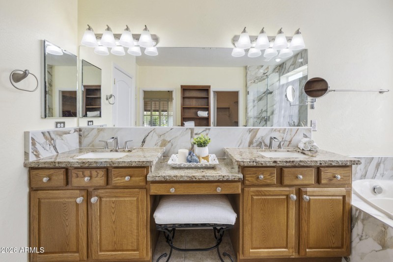 52-web-or-mls-_TM_9914