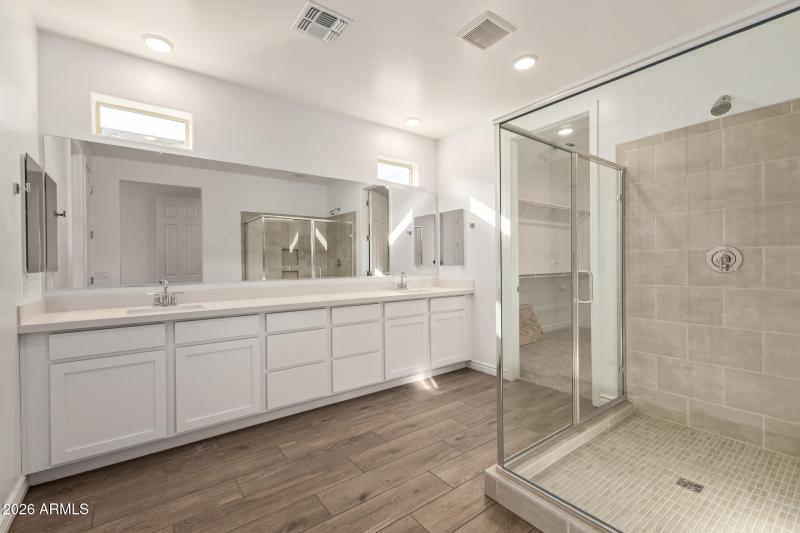 PHX_Miravida_Lot 1042_Blush_14789_Ownerb