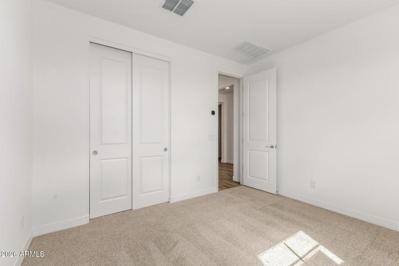 PHX_TV_Lot2013_Apple_17458_bed2