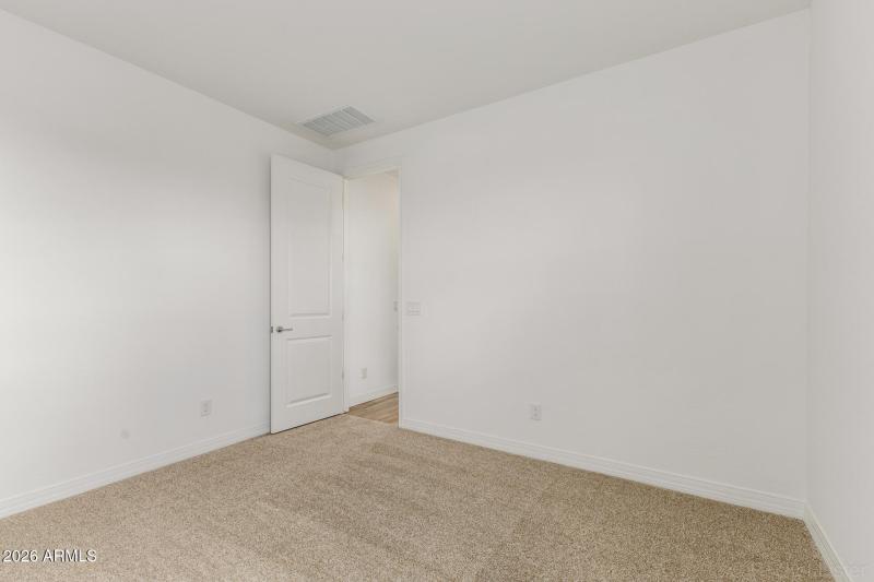 PHX_TV_Lot2013_Apple_17458_bed3