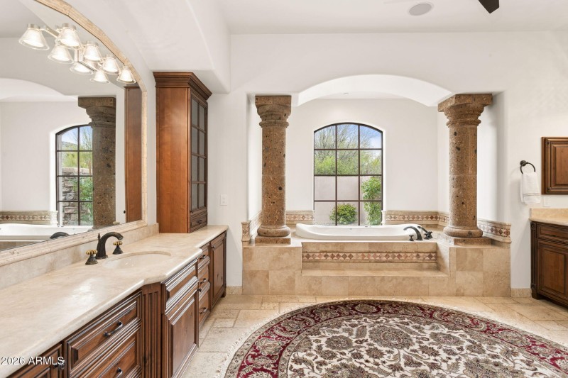 Primary Ensuite Bath