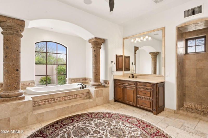 Primary Ensuite Bath