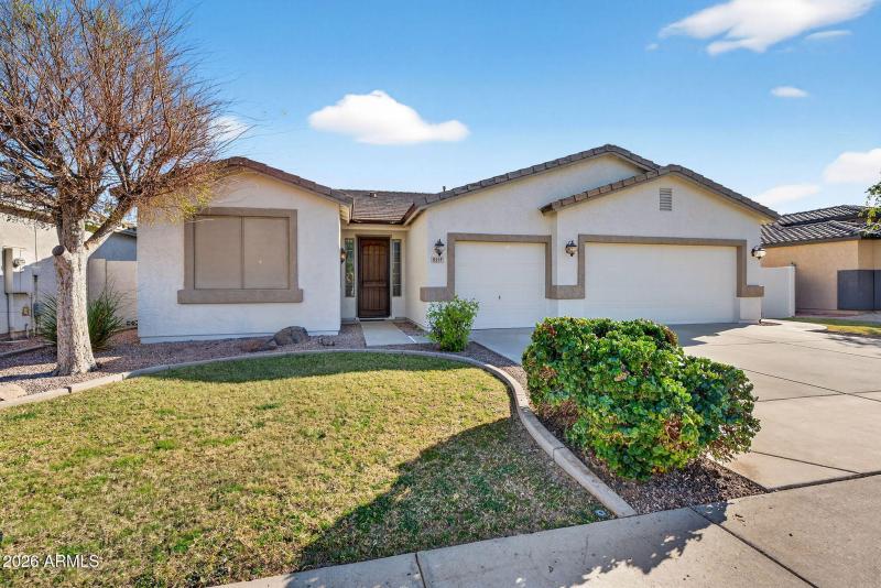 2-web-or-mls-04W Bloomfield Rd (2)