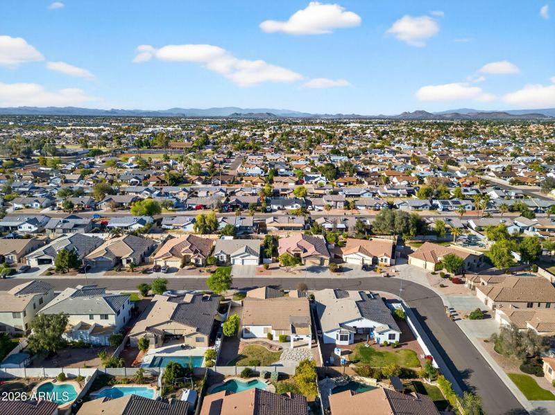 65-web-or-mls-67W Bloomfield Rd