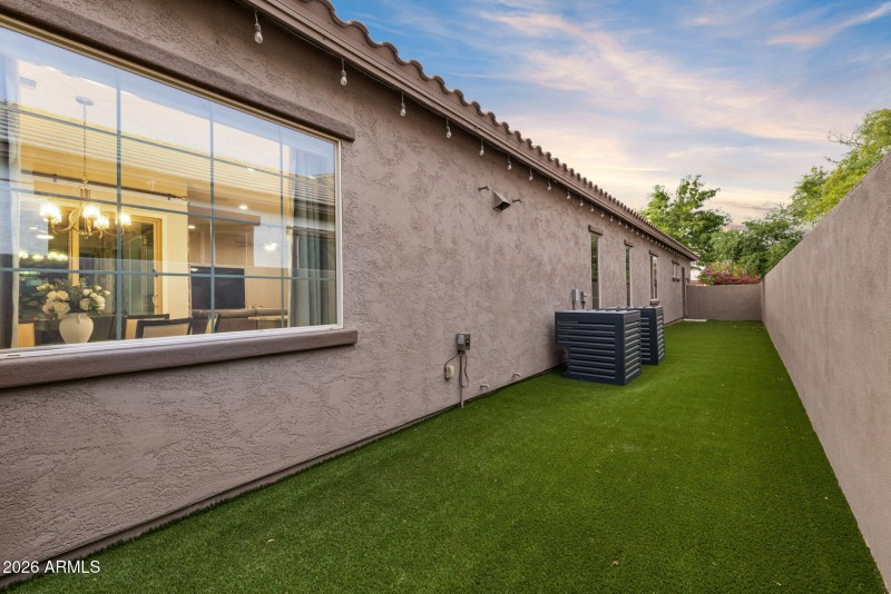 86-web-or-mls-260309-2445-W-Wildhorse-Dr