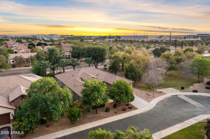 89-web-or-mls-260309-2445-W-Wildhorse-Dr