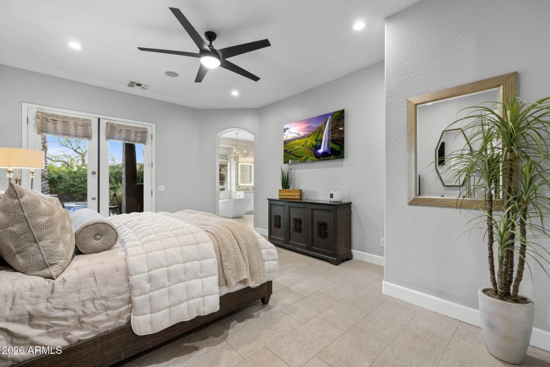 16-web-or-mls-260309-2445-W-Wildhorse-Dr