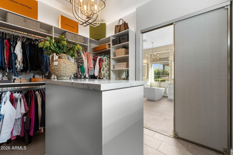 27-web-or-mls-260309-2445-W-Wildhorse-Dr