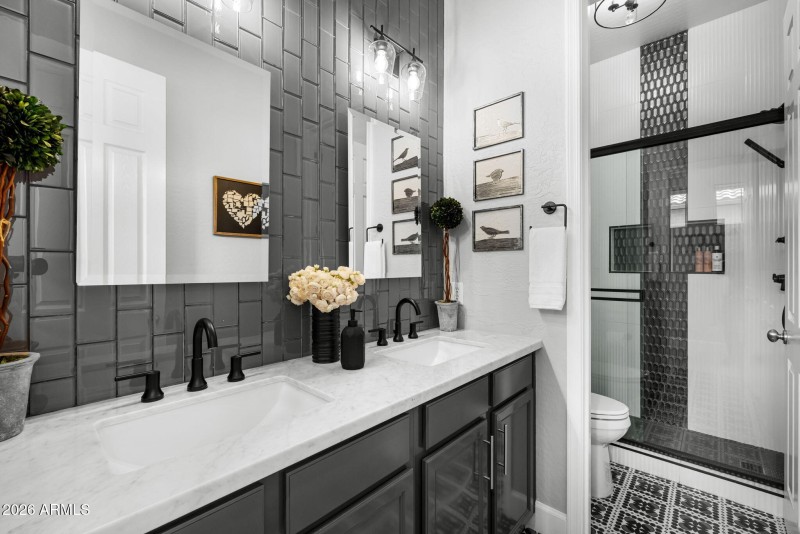 39-web-or-mls-260309-2445-W-Wildhorse-Dr