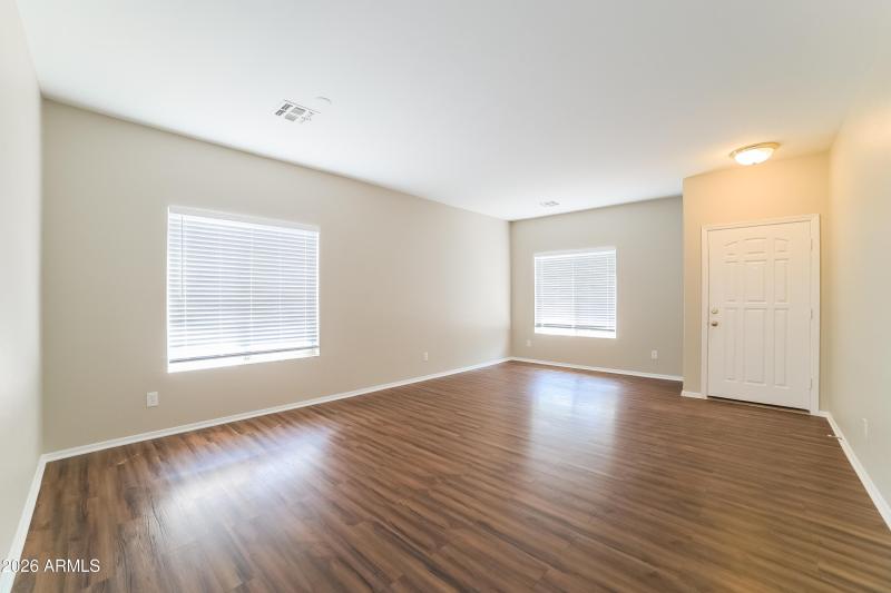 1006860.754 E DRIFTER PL - Family Room