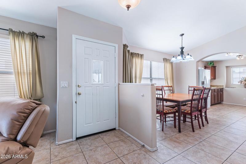 10_4104 w fallen leaf ln-10